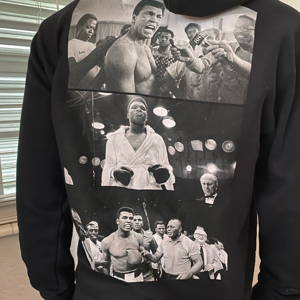 Men's Black Graphic Zip-Up Sweater